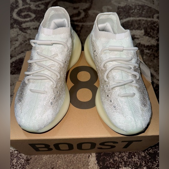 Yeezy Boost 380 - Picture 2 of 5